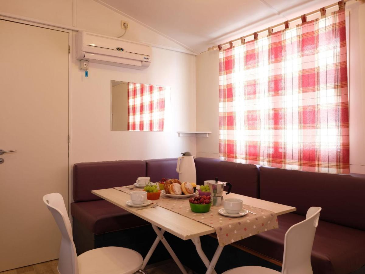 Holiday Home Camping Thurium By Interhome Marina di Schiavonea Exterior foto